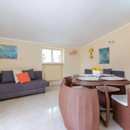 Daniela ليبورانو